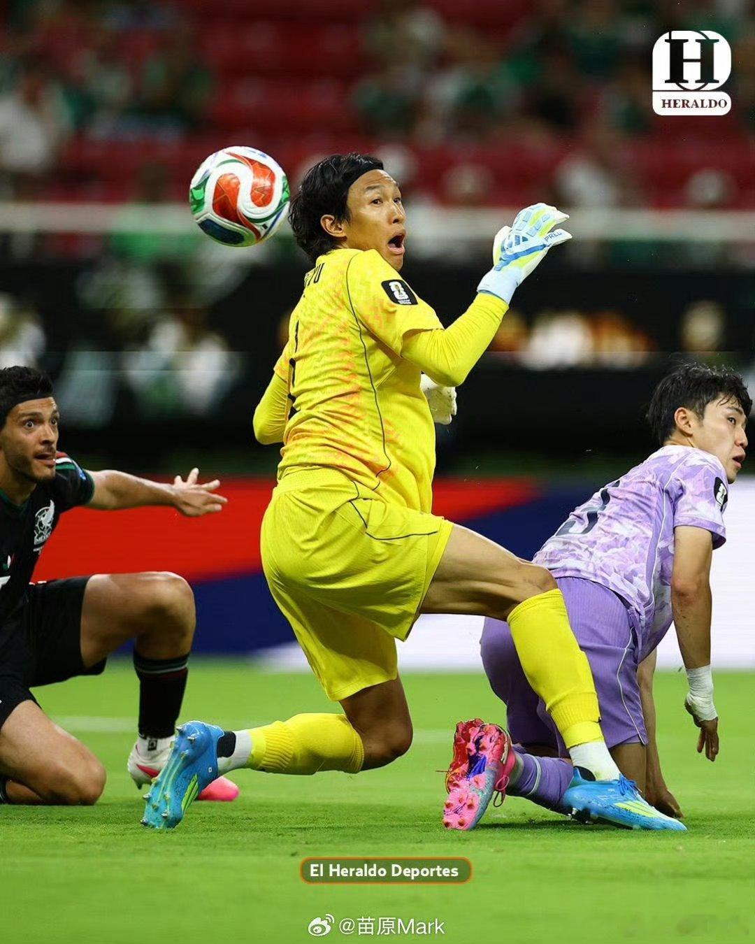 韩国门将巨大失误小韩丢人