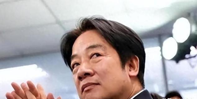 赖清德，早就给自己留好了后路！他一边，叫嚣着要和大陆“血战到底”；另一边，老婆孩