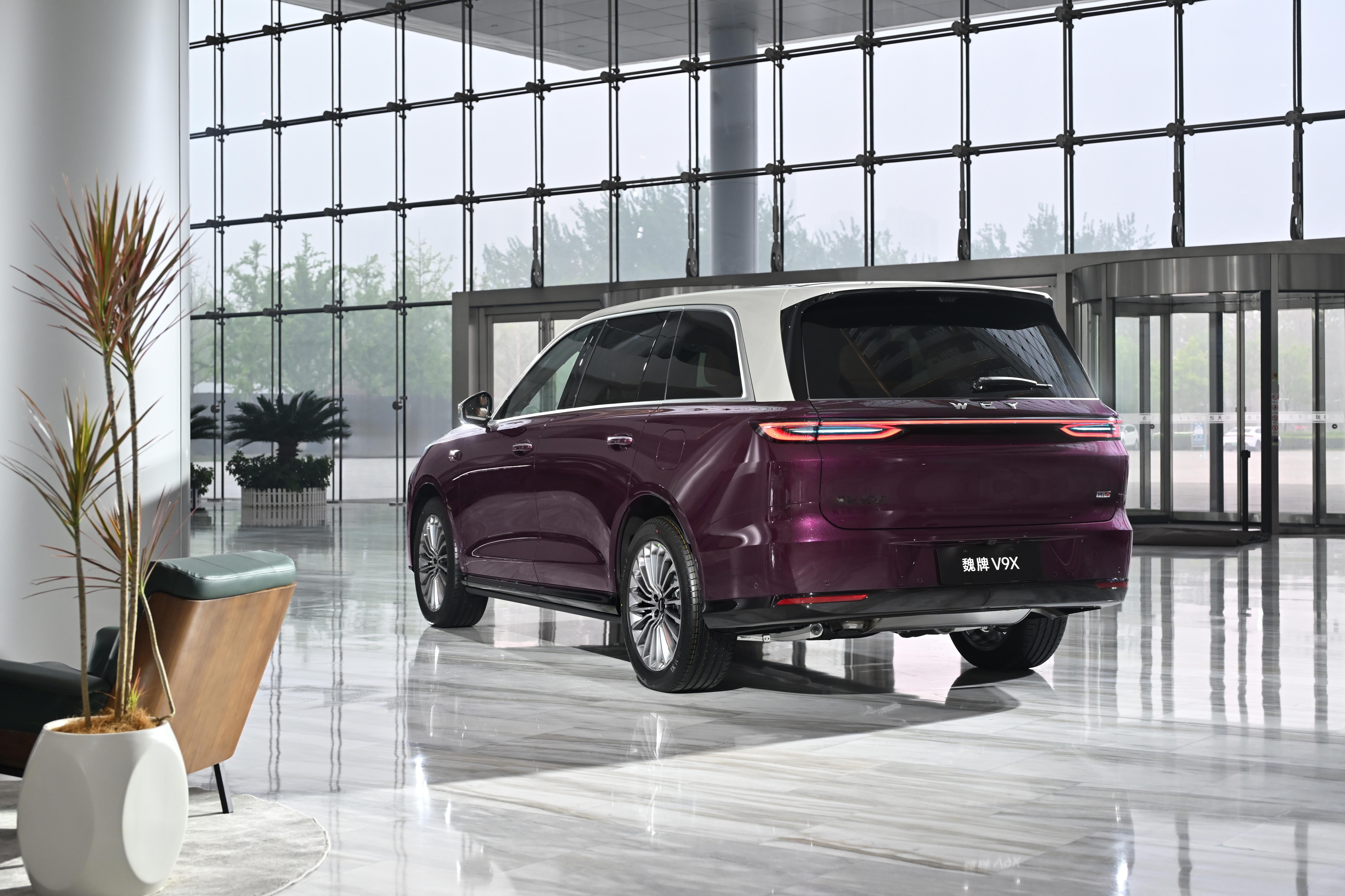 魏牌V9X 预售37.18万元起试驾视频→_→ 网页链接百万级AI汽车平台归元S