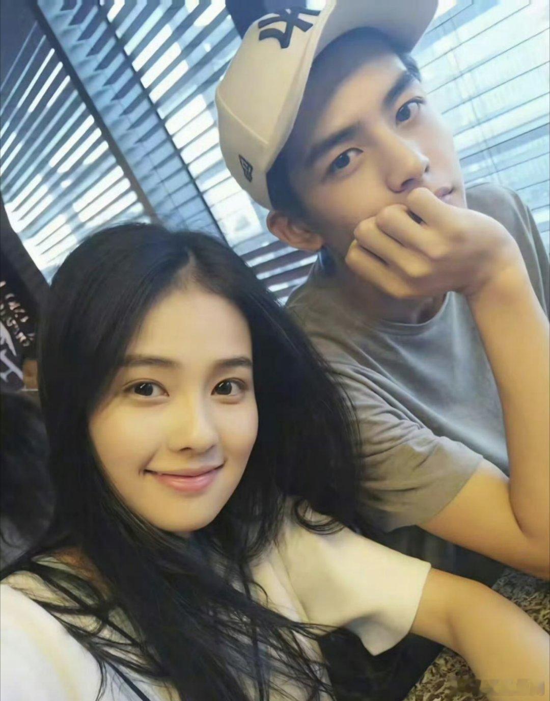 考古挖到宝了！白鹿宋威龙早期旧照 被翻出，原来他们早就同框过！照片里的两人颜值都