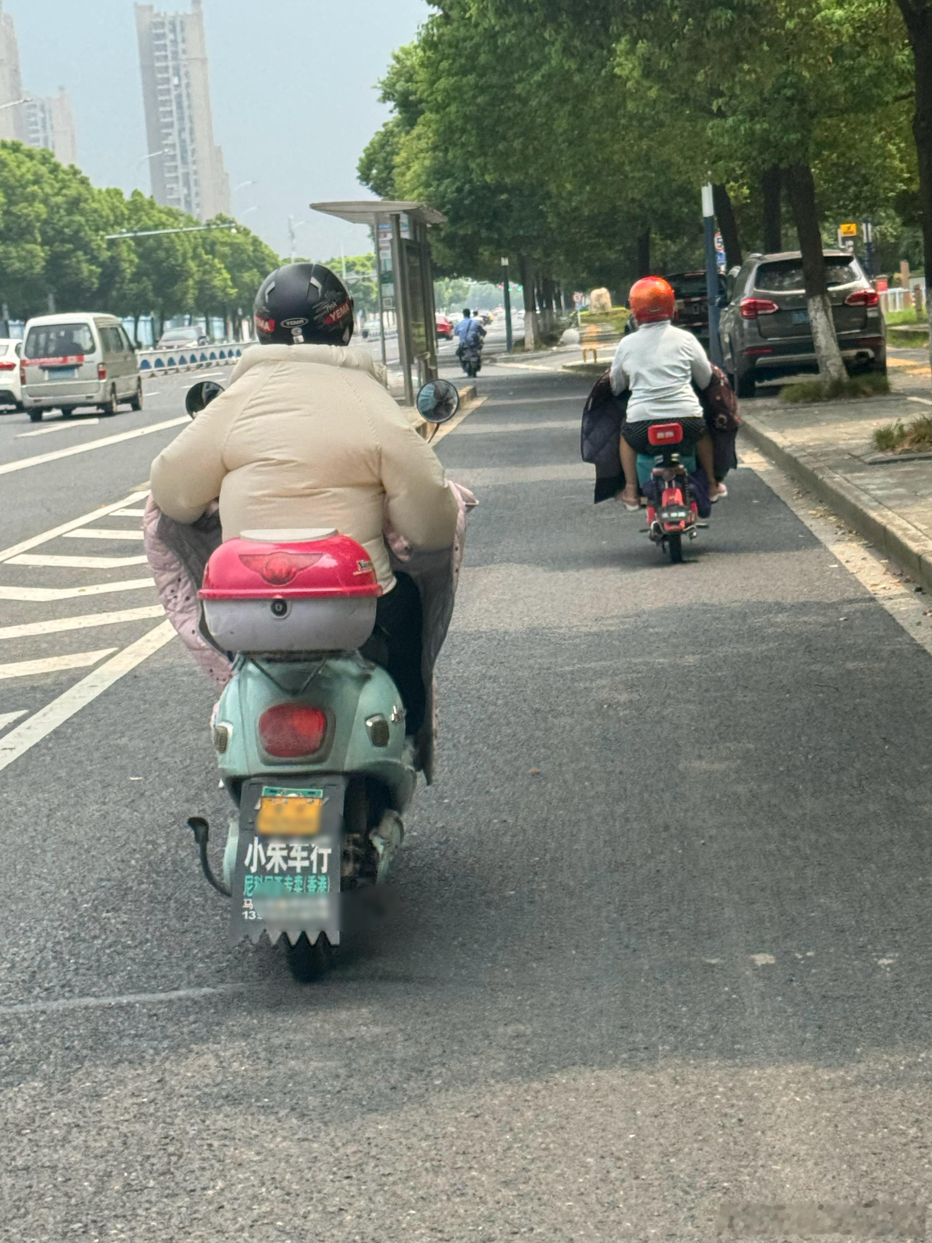 起猛了，一睁眼以为有人穿羽绒服了…[跪了] ​​​