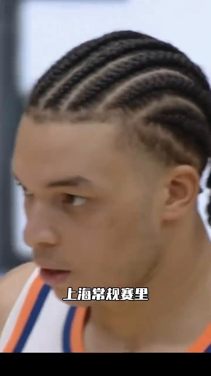 京沪大战G1，钞能力对决，壕门对决。
CBA半决赛今晚率先打响，你没有看错，没有