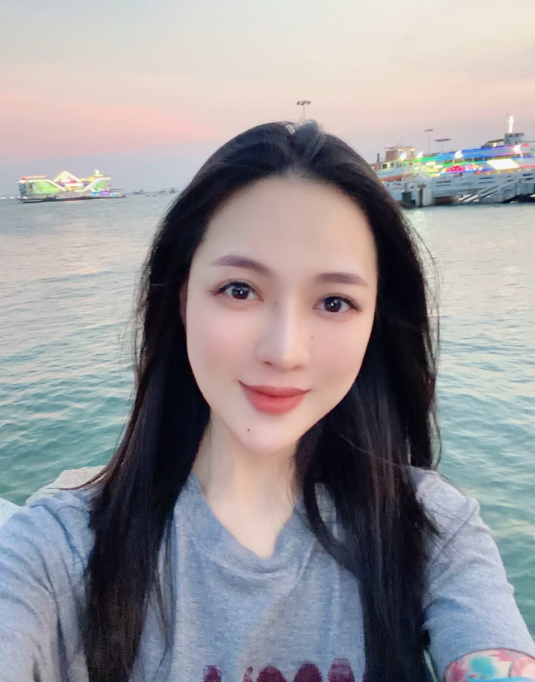 大连冰冰和妈妈干仗永封后解封，致歉快手平台，不该在公众场合展现不正确价值观！ 