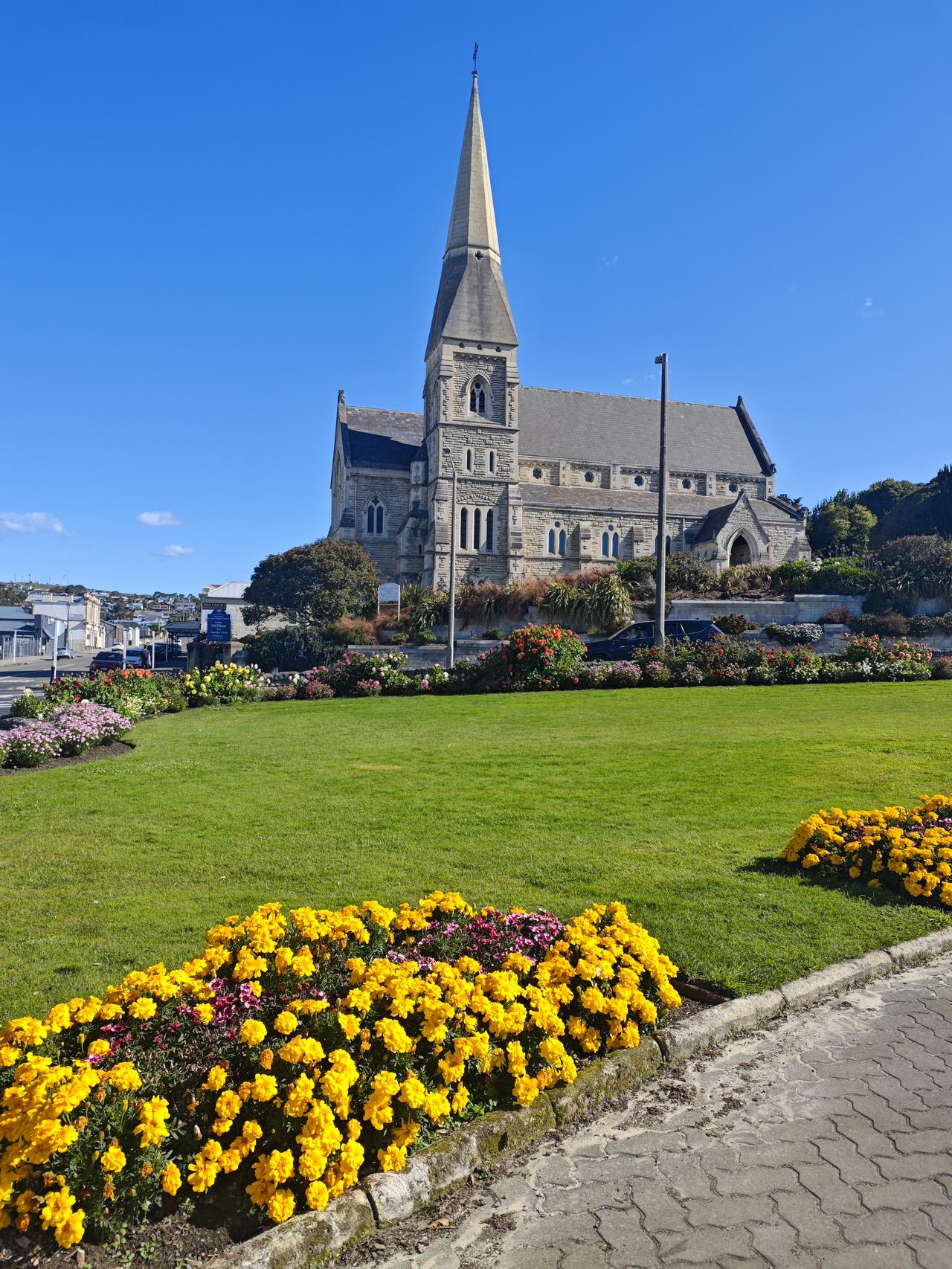 退休后，旅居真好！

回来只有几天，世俗的烦恼接踵而至，老婆挂到嘴边的一句话，“