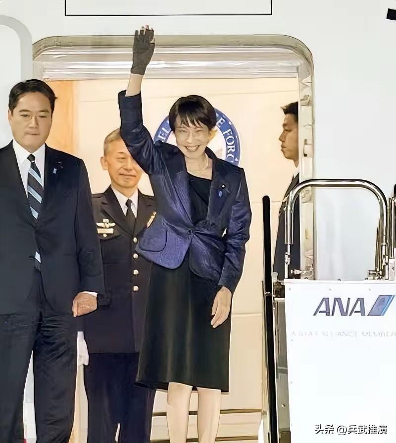 太尴尬了！高市早苗连夜启程赴美，声称要与特朗普讨论如何解决中东冲突

高市早苗这
