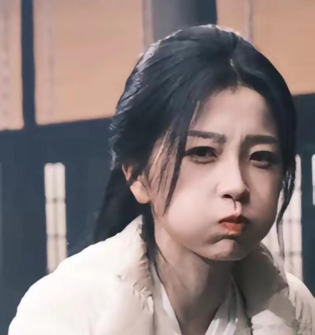 虞书欣用行动告诉我们嘟嘴并不能消除法令纹 ​​​