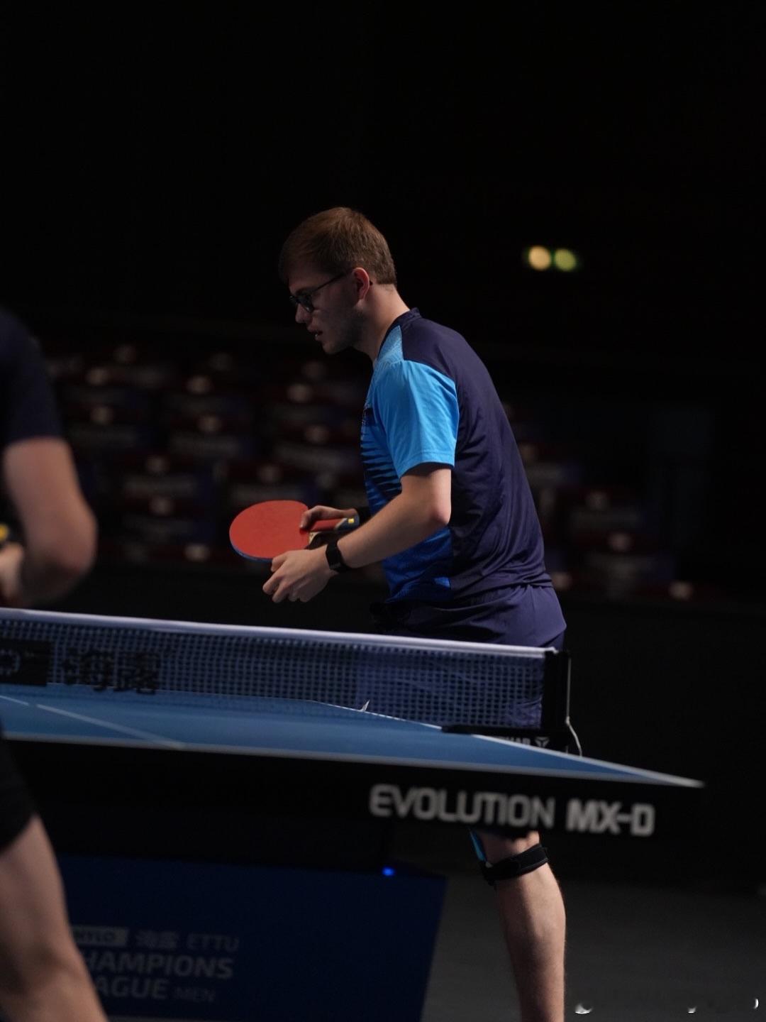 蒙彼利埃俱乐部备战欧冠四强赛🏓费利克斯、艾利克斯、塔卡、多尔 