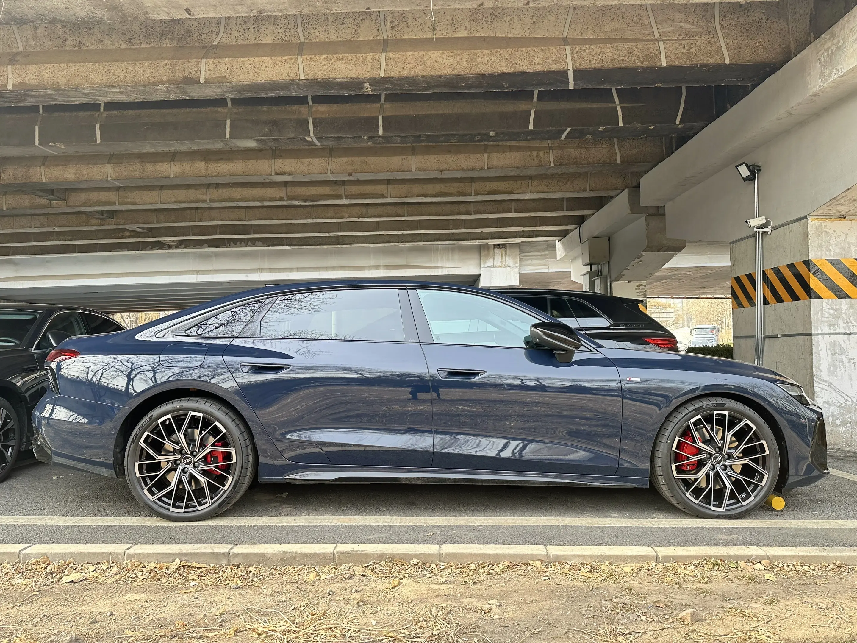 全C9A6L试驾车开始发运到4s店了，这一次奥迪真的提速了，不再拖拉...