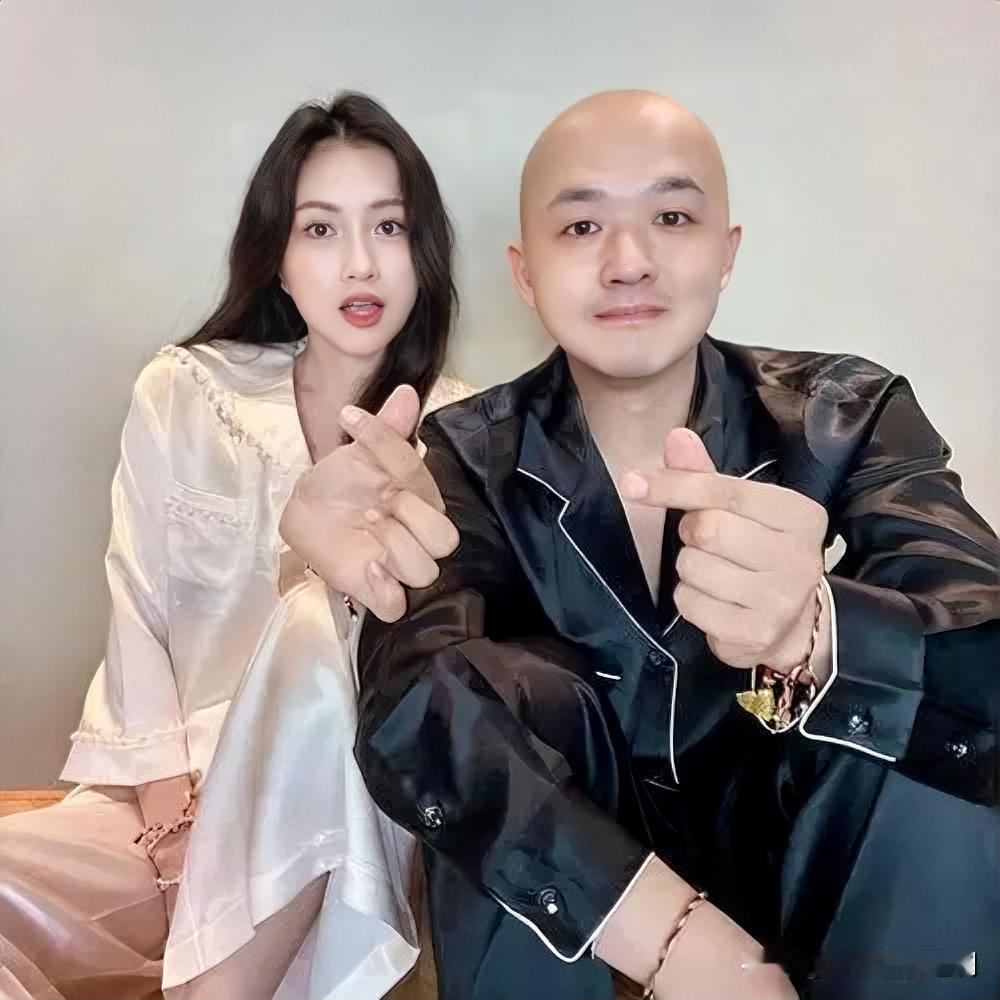 包贝尔出轨风波发酵刚满5天，新剧《囧徒之预演告别》开播前紧急改署名，导演栏直接换