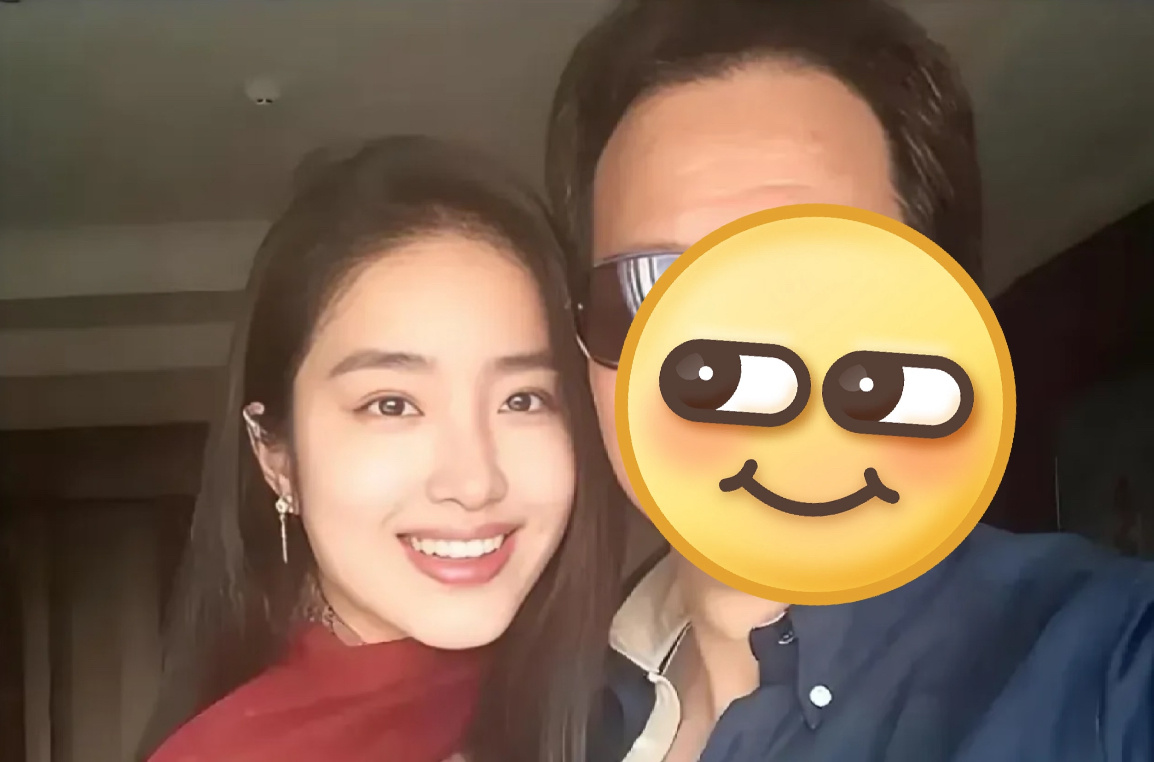 娱乐圈最聪明的女人就是杨采钰￼在她刚刚出道的时候，知道娱乐圈不好混，快速找一个靠