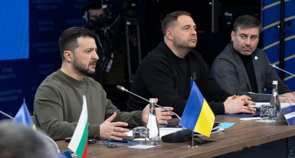 🇺🇦 “在这个职位之前，泽连斯基是我的朋友；卸任之后，我仍会把他当朋友。”—