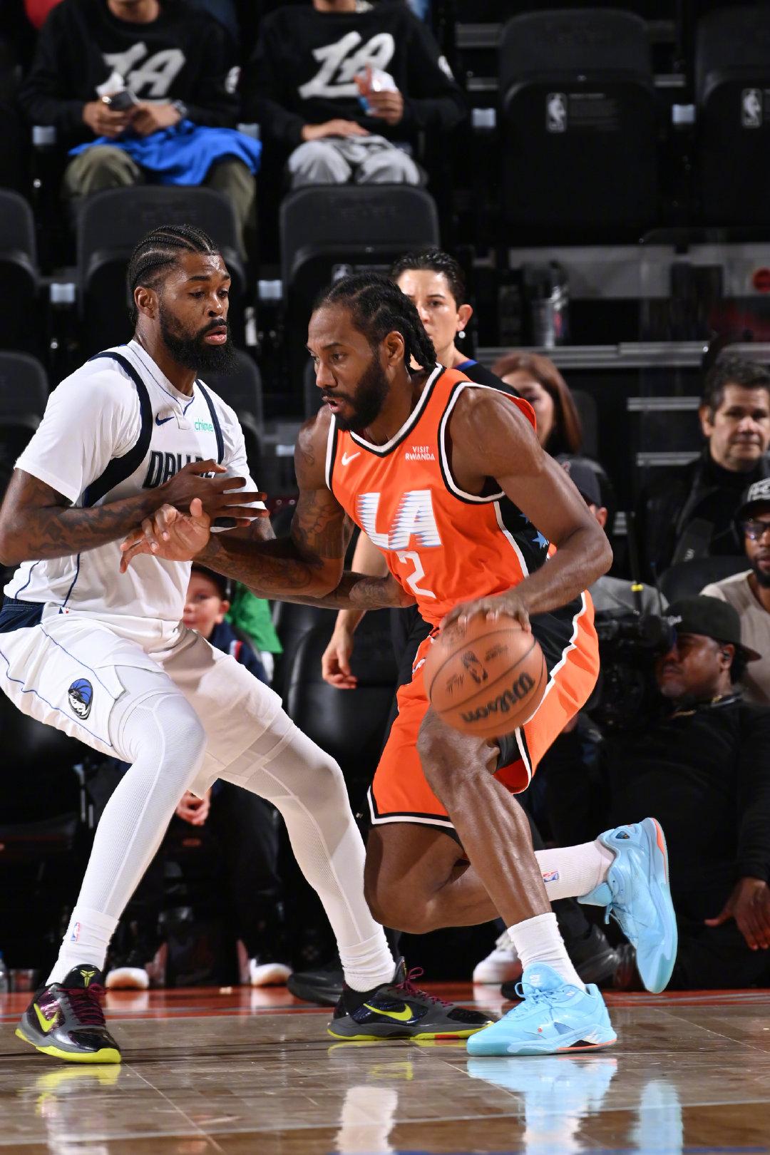 难得今天的背靠背，小卡也打了，虽然依旧有时间限制，但好歹上场发挥作用了，全场20