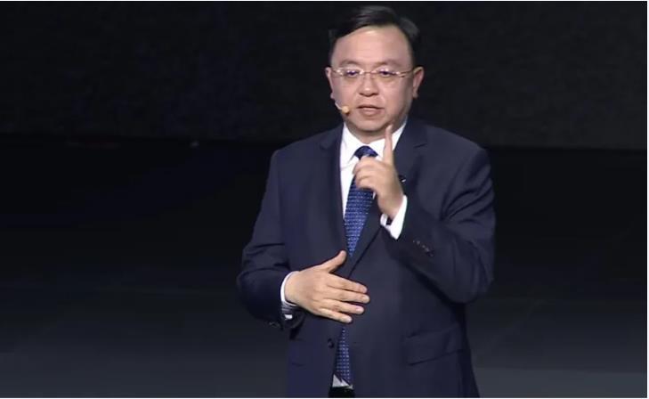 放眼中国汽车行业，最有技术的，也就是华为、比亚迪和小米。
其中华为技术最顶端，有