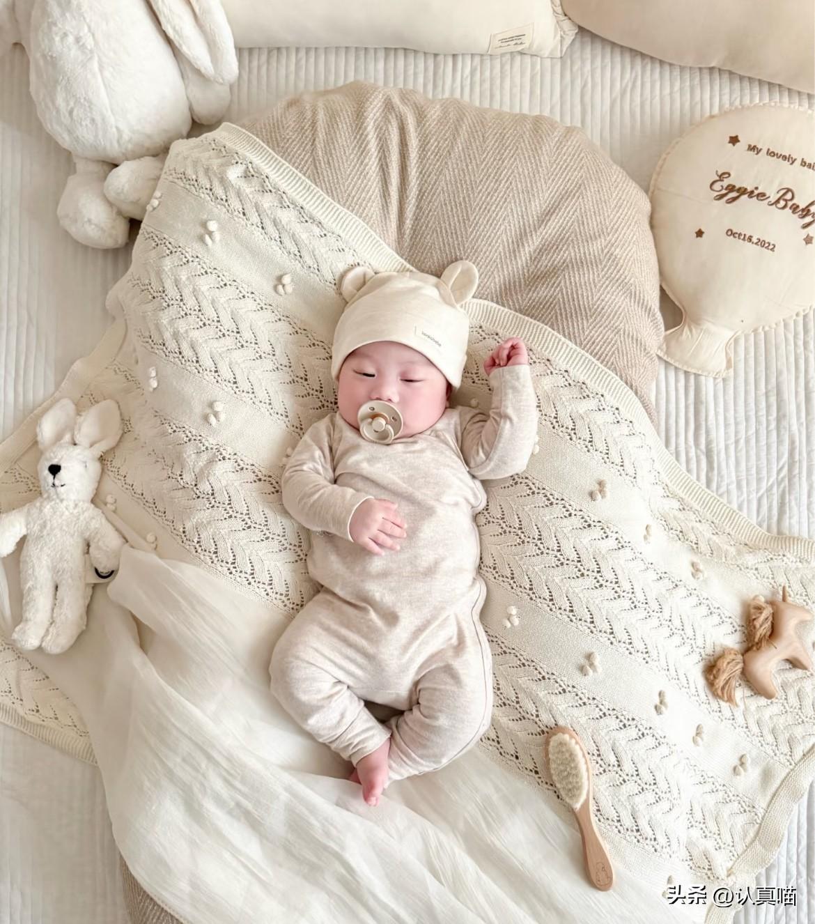 这男的太不是人了！
西安一位妈妈生娃遭遇羊水栓塞不幸离世，亲爹竟嫌女儿影响再婚，