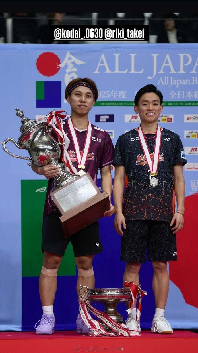 2025日本全锦赛各单项冠军，渡边勇大夺冠

男单：奈良冈功大 21-17、10