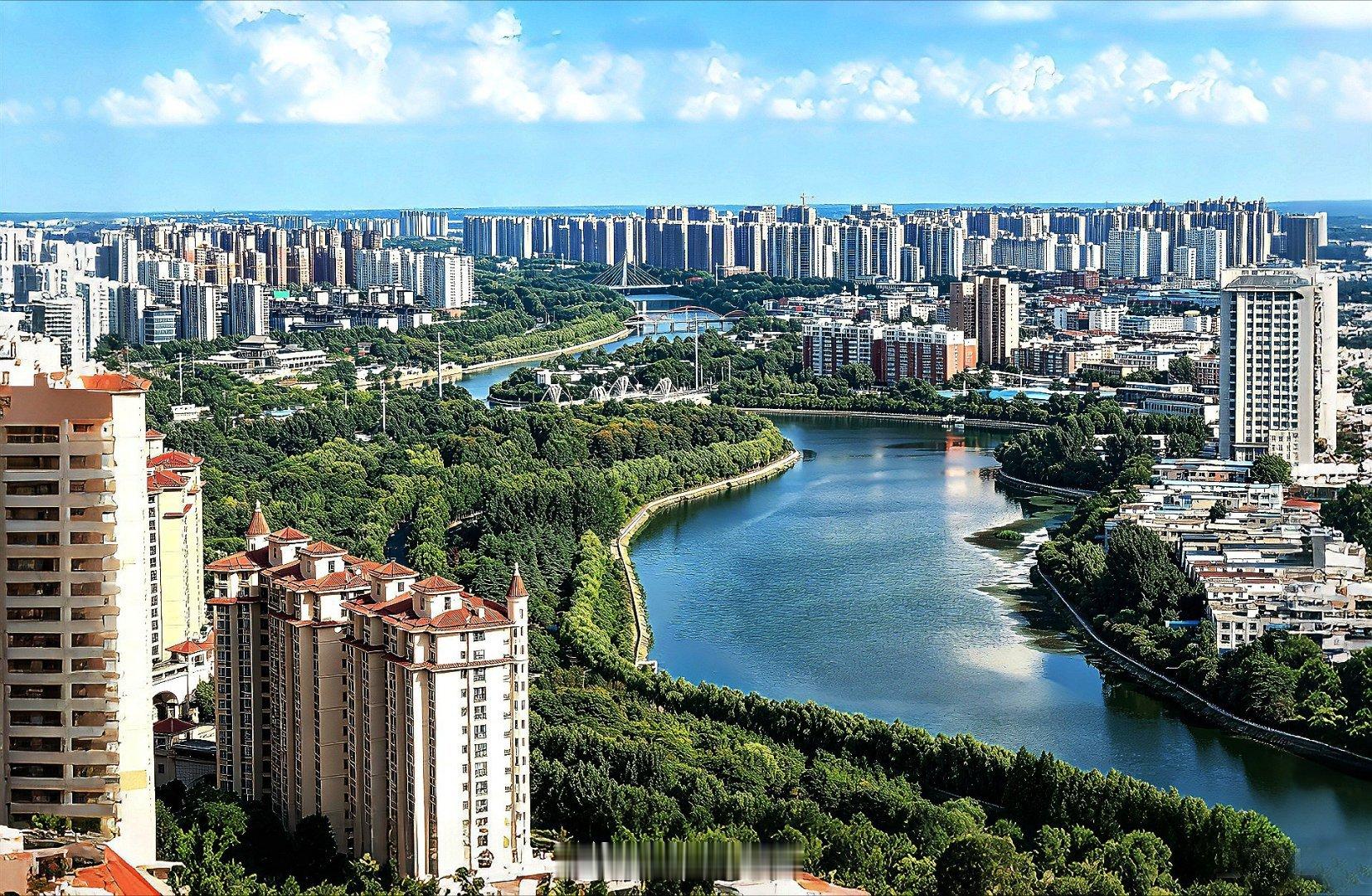 寻美河南寻美许昌7月20日，夏日晴空下，颍河禹州市区段风光宜人。澄澈河水穿城流淌