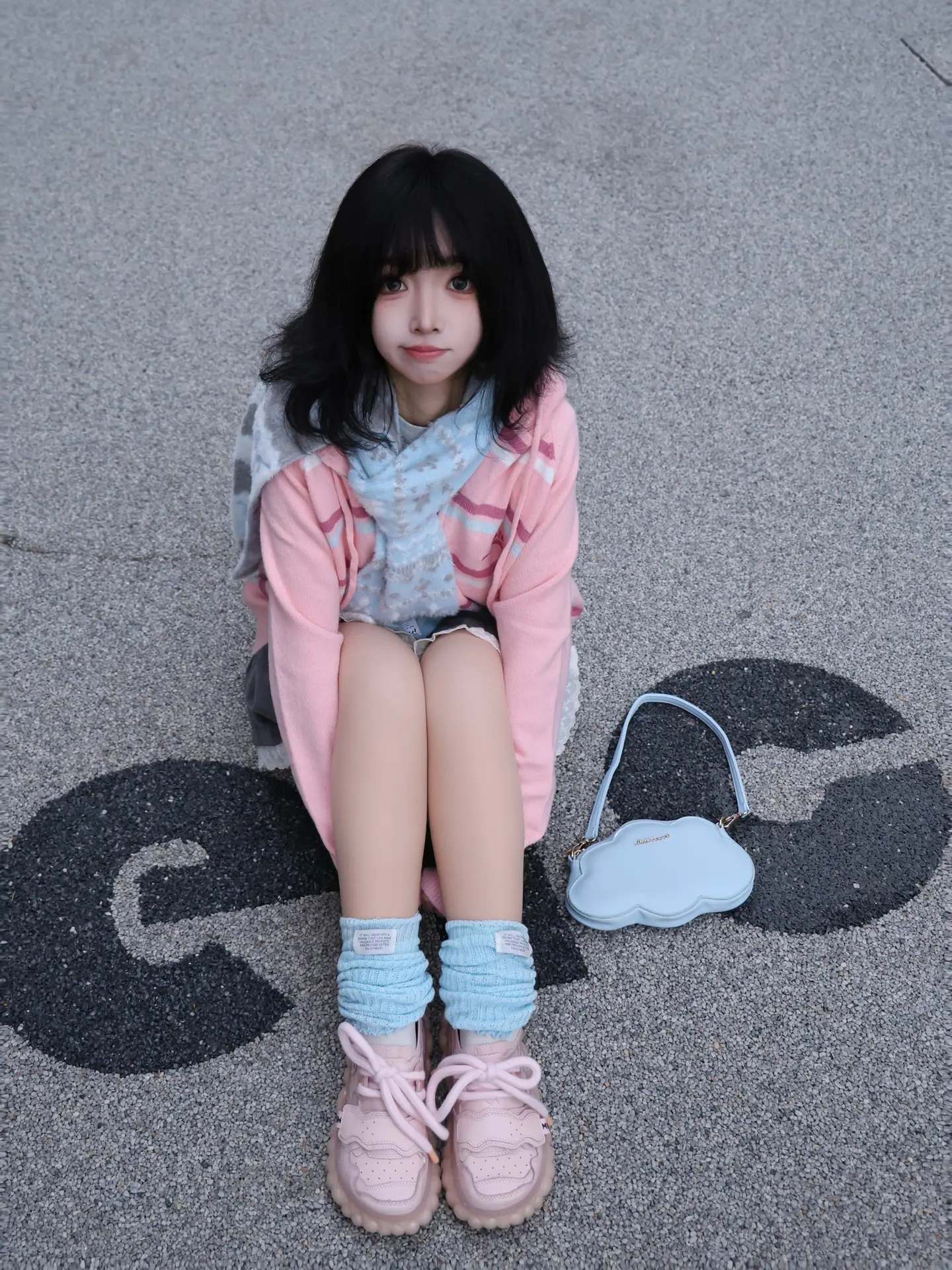 当然是甜妹属性啦。