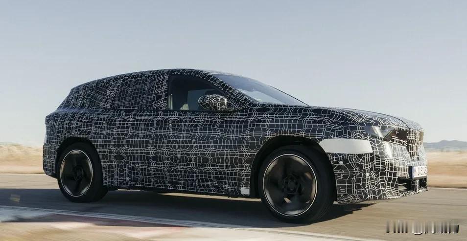 宝马汽车宣布，新款BMW iX3将于9月在德国慕尼黑举行的IAA Mobilit