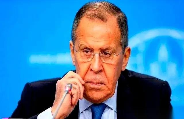 俄罗斯外长拉夫罗夫一句话点透了关键：
美国之所以忌惮俄罗斯，是因为在全球化这场大