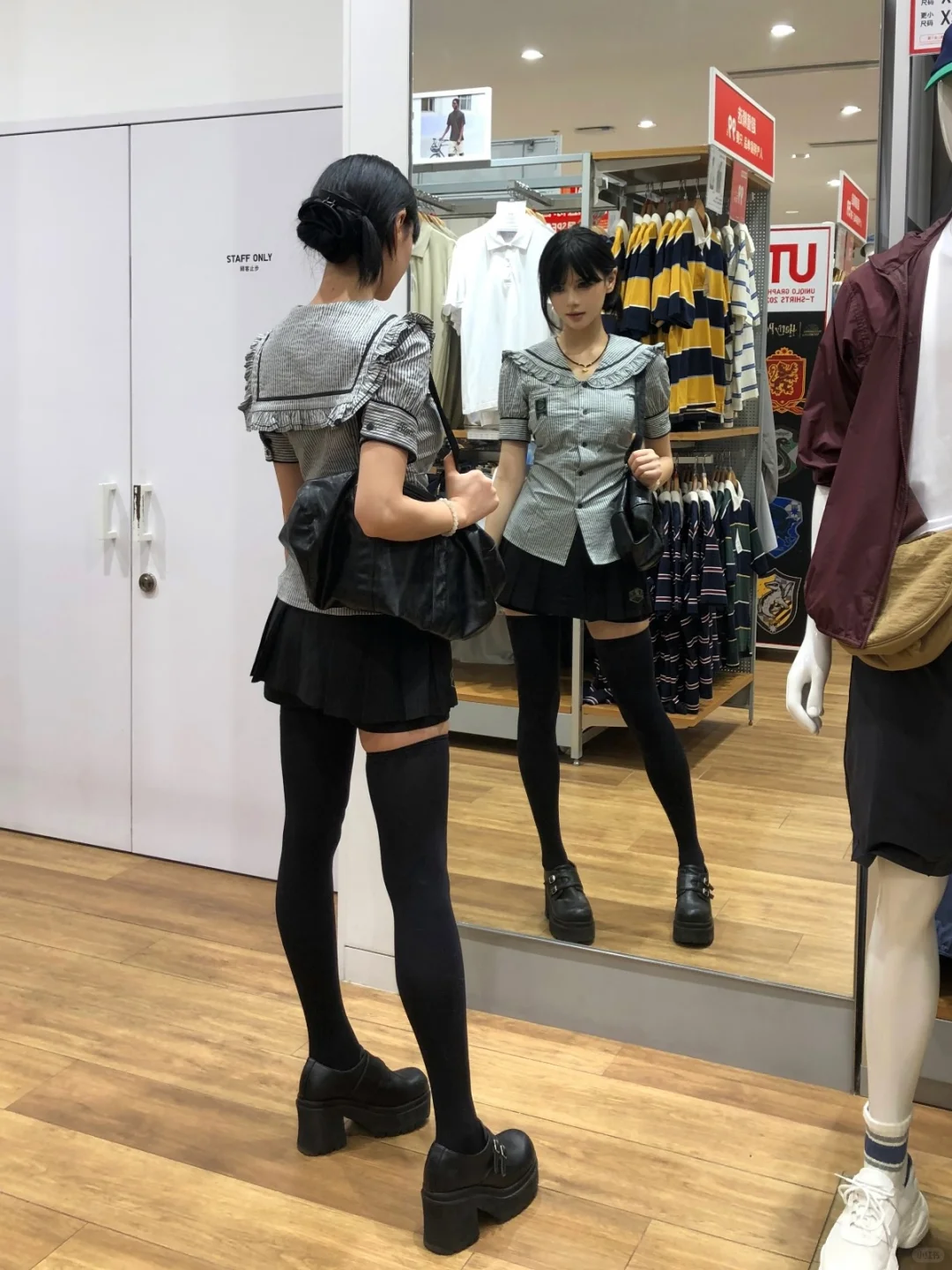 哇噻….
