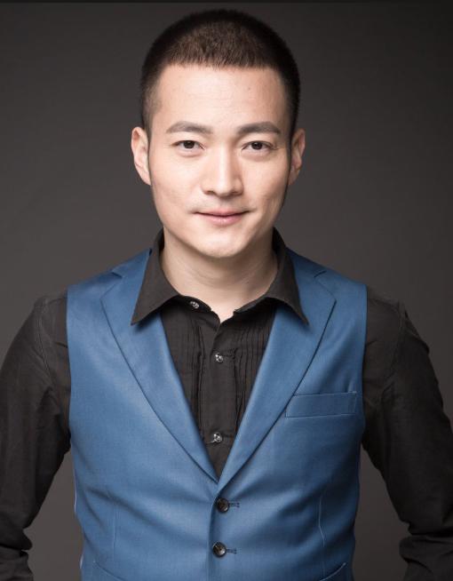 喻恩泰当甩手掌柜！
老婆孩子全都不管了！


喻恩泰这事
让人心里不是滋味。
