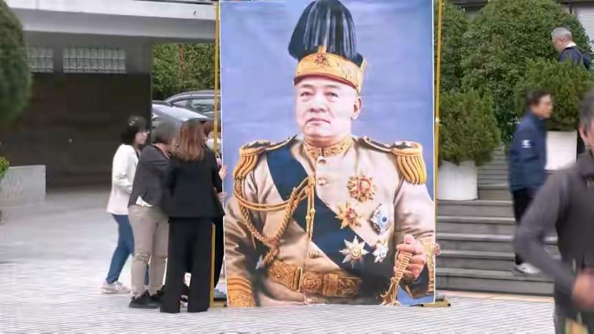 郑丽文背水一战怼赖清德：这场反“独”护台硬仗，输不起也绝不能输
 
岛内政坛硝烟