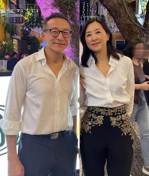 蔡崇信与吴明华离婚这事，还真让人忍不住琢磨会不会影响股价。蔡崇信可是阿里巴巴的重