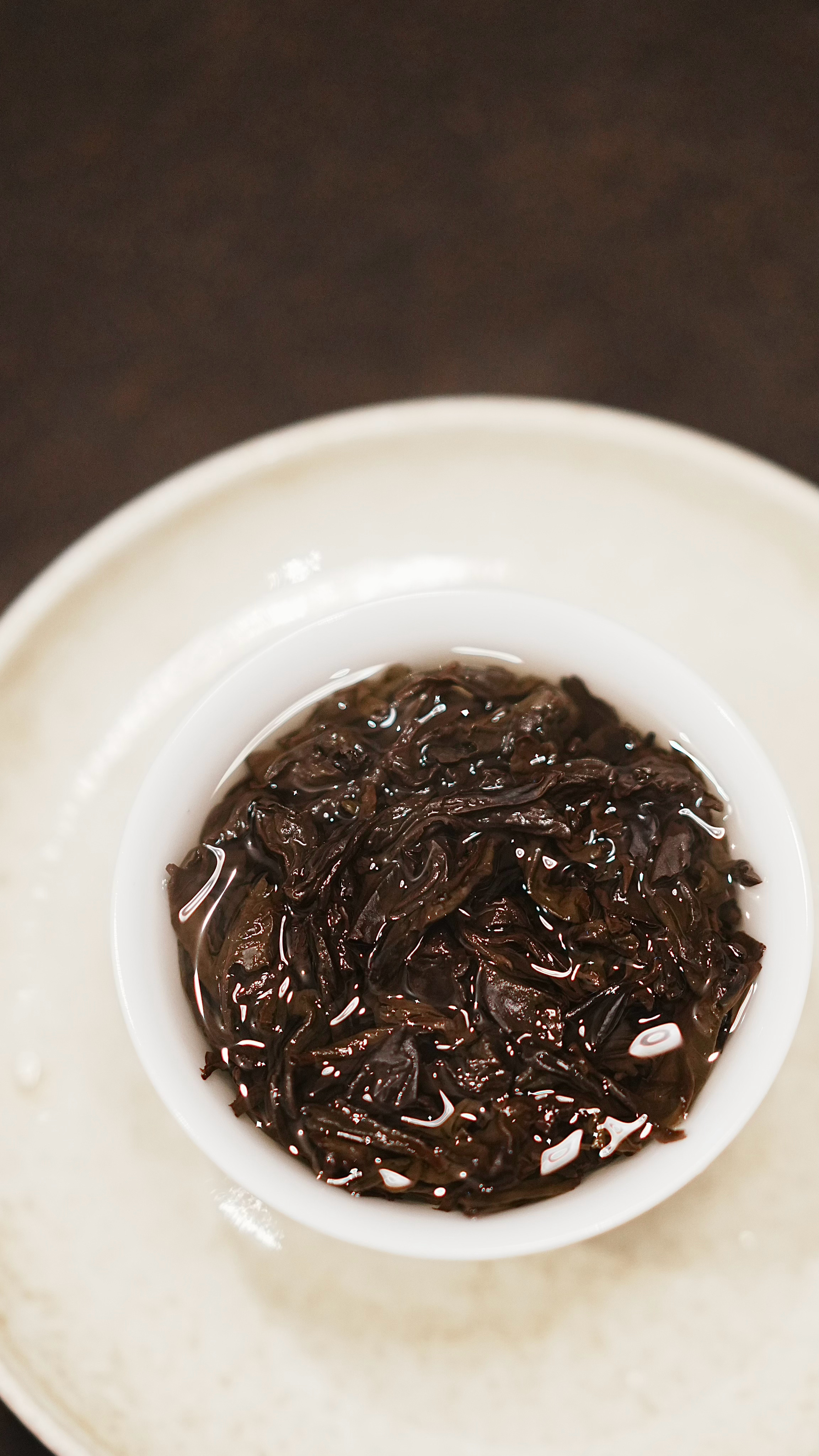 ①2006年六堡茶②慧苑坑老枞水仙③水蜜桃🍑➕自家李子下午茶加晚餐直接搞定了，