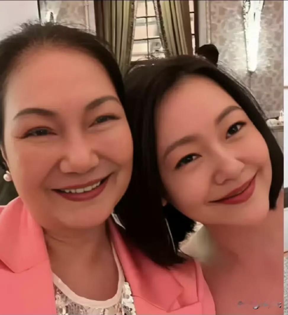 S家力捧韩国女婿深情人设，惨遭葛思齐蹲守打脸，全翻车‼️
S家着急给韩国女婿立深