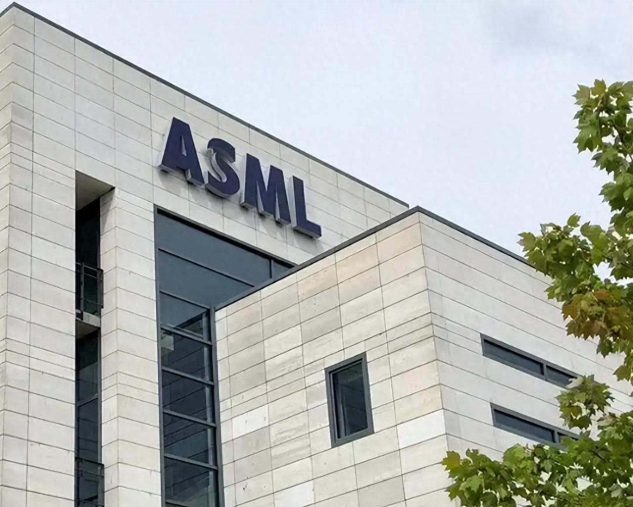 [太阳]巨亏36.8亿！中国光刻机成为黑马，日本尝到苦果，先扛不住了？

全球光