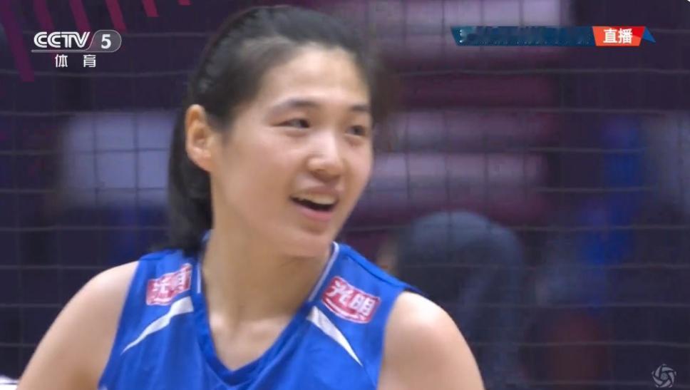 中国3：0胜伊朗，有惊无险，第二局24：20拿4个局点，被伊朗连追3分，24：2