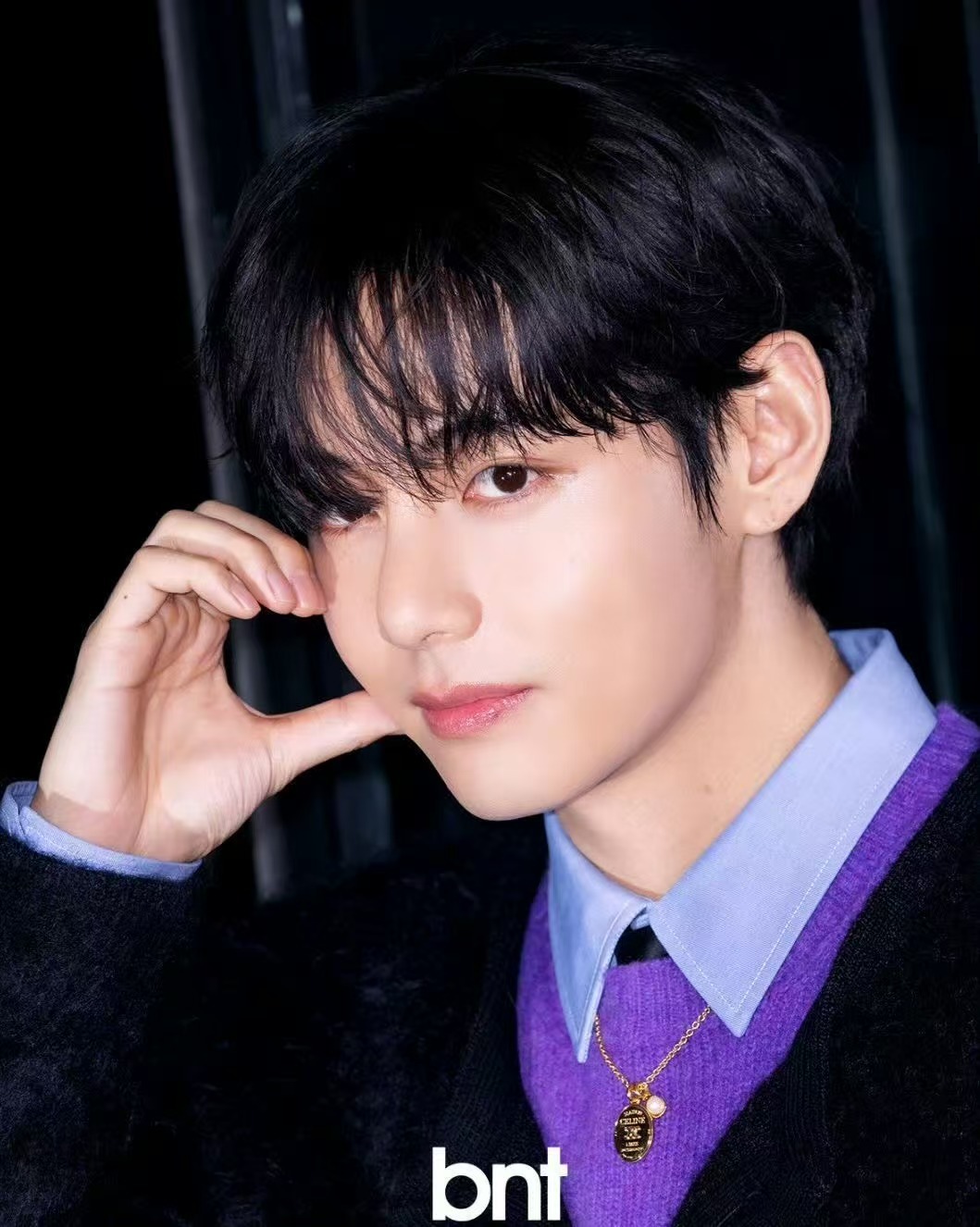 【韩网热议】世首帅金泰亨的新闻图生图都如此权威！真不愧是顶流V帝Kpop永一颜永