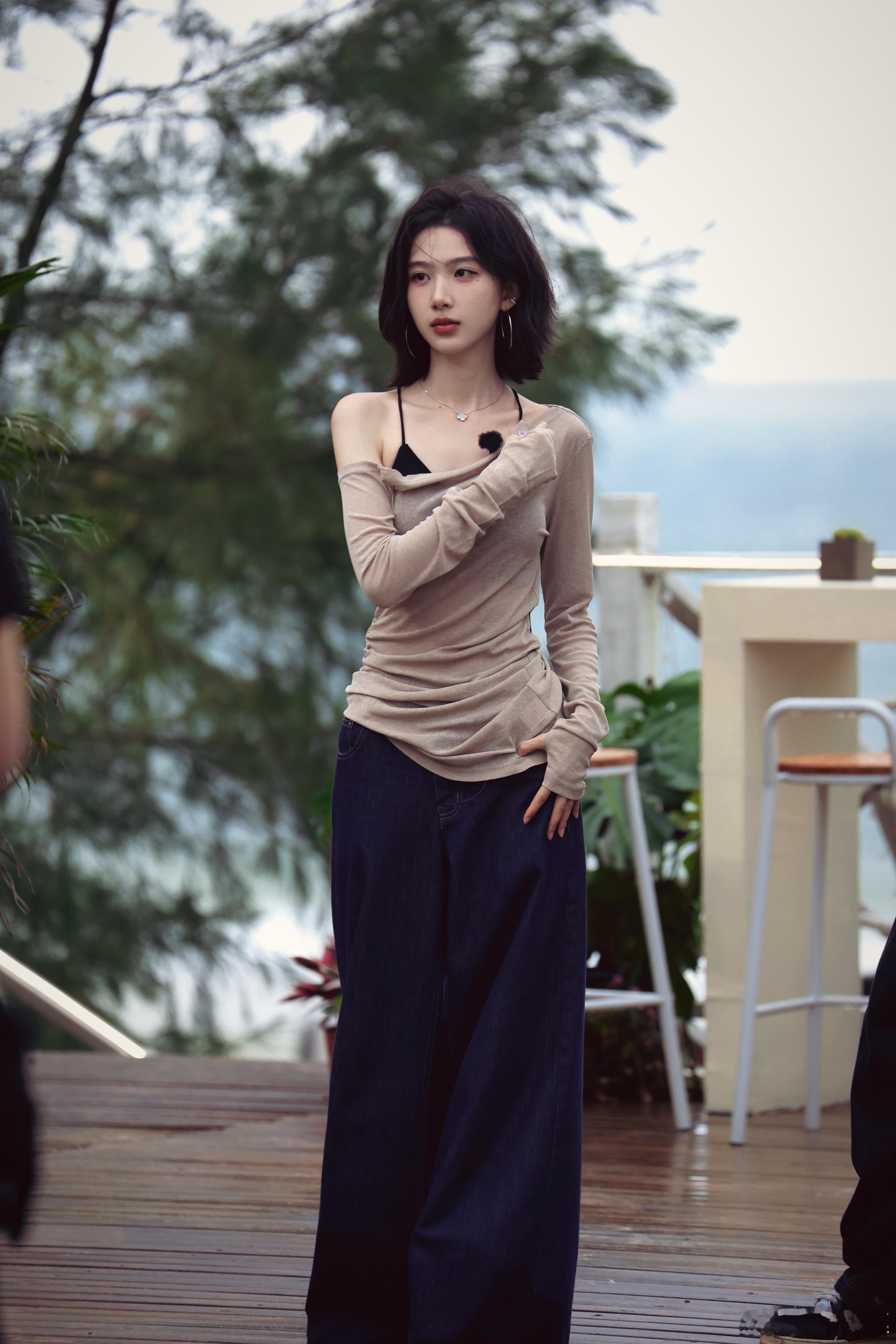 正片来咯偏爱岛的浪漫就在于下一秒的未知偏爱之恋 ​​​