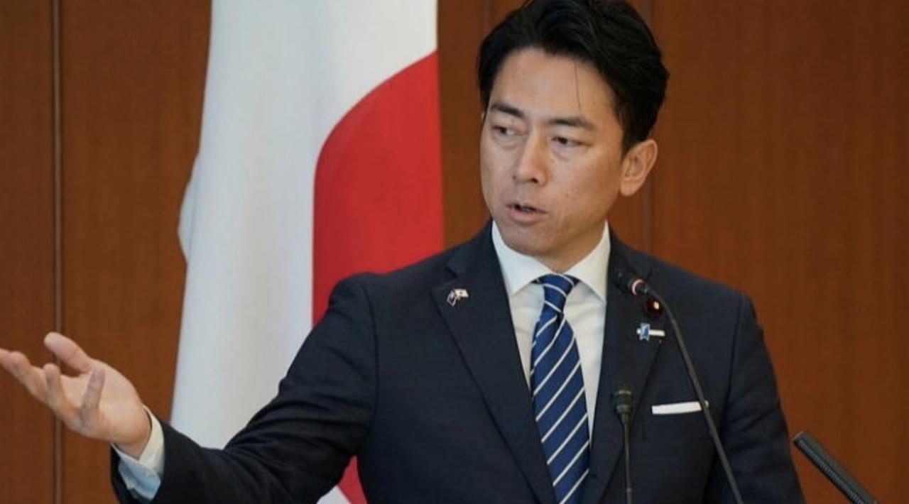 日本政客公然拜鬼，台当局竟称“尊重多元看法”？

8月15日，是日本宣布无条件投