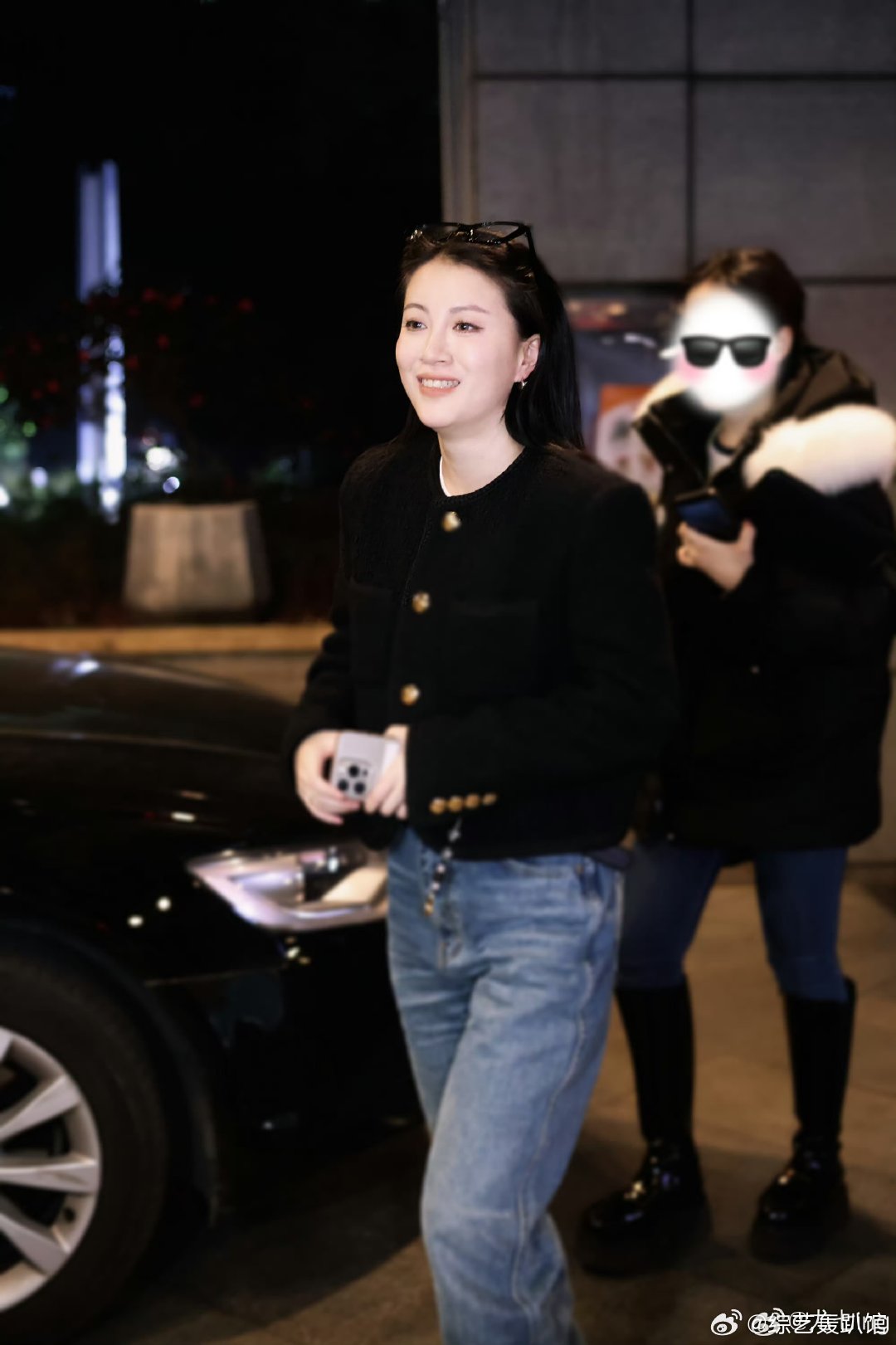 李嘉格离婚后孩子没改姓 近日，李嘉格拍摄开箱视频，透露买了些种子，准备带孩子去种