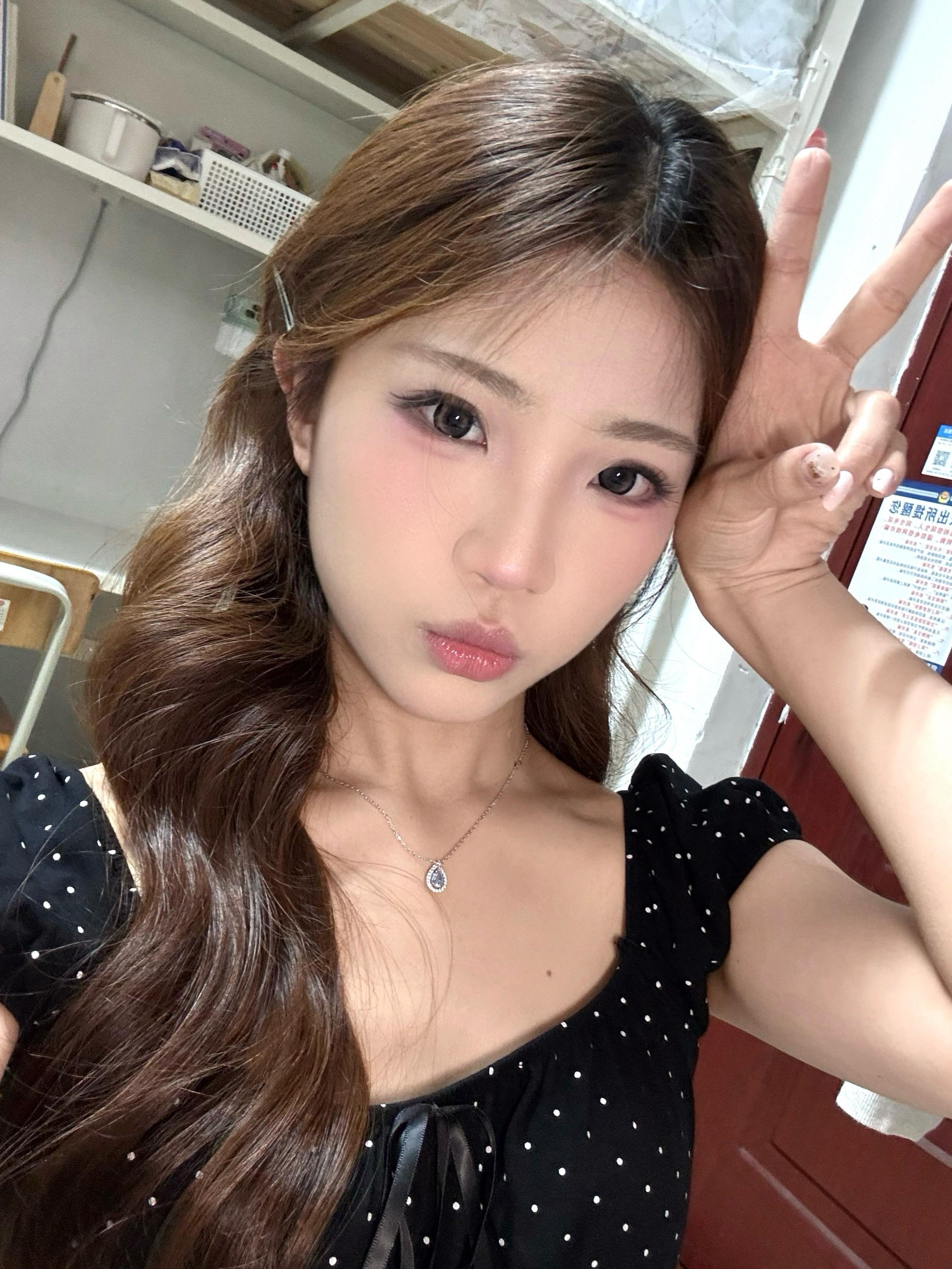 我们之间到底是不是可以吃醋的关系，如果不可以，那来点酱油呢？芥末呢？蛋...