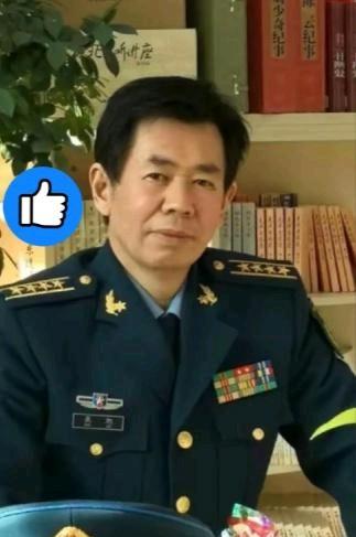 戴旭这番言论，听起来有点扎心，但是通透，一针见血。
他大概意思是： 我们现在面对