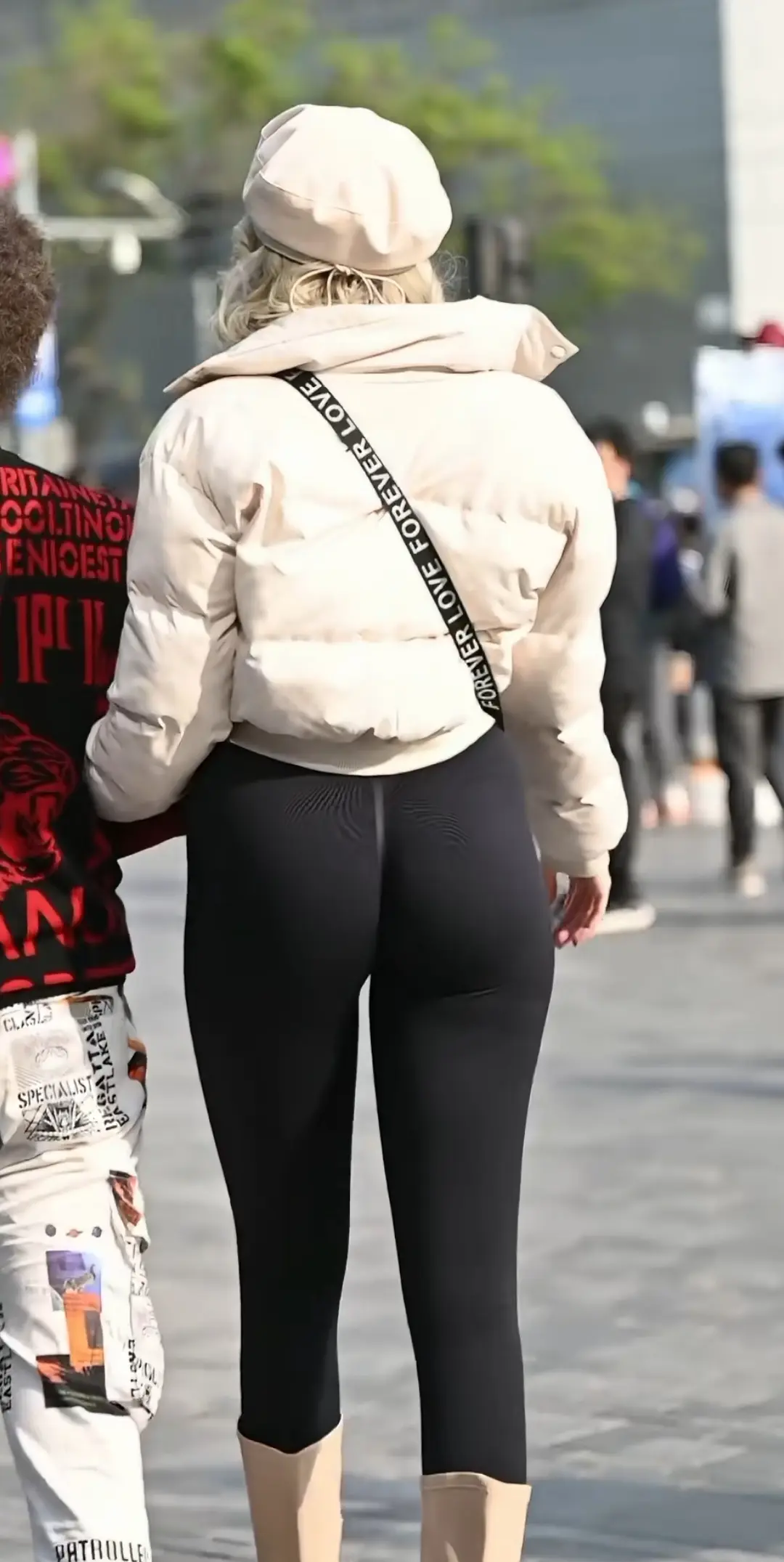 好身材好气质 美女 女神 街头穿搭