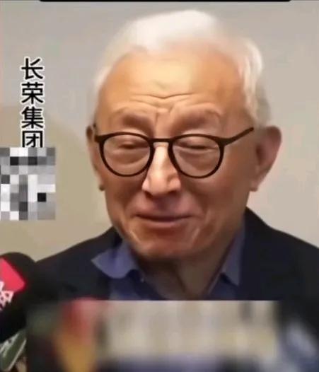 又是长荣玩起白衣渡江，称在中国赚钱忍气吞声，人在屋檐下不得不低头，
董事长厚颜无