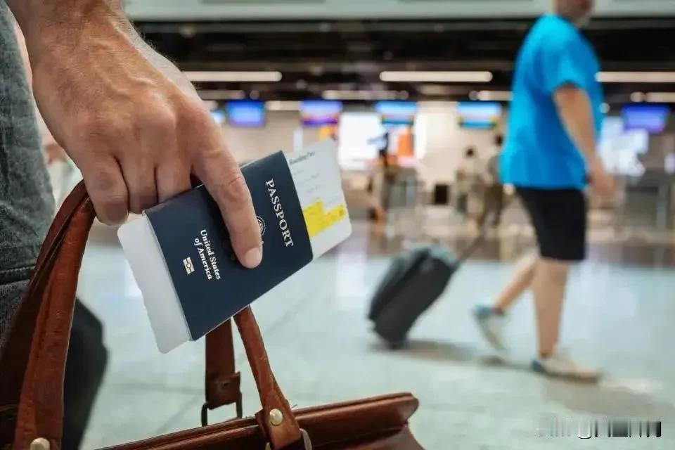 不少人会提出一个疑问：中国已经成长为世界第二大经济体，为什么没有出现大规模吸纳外