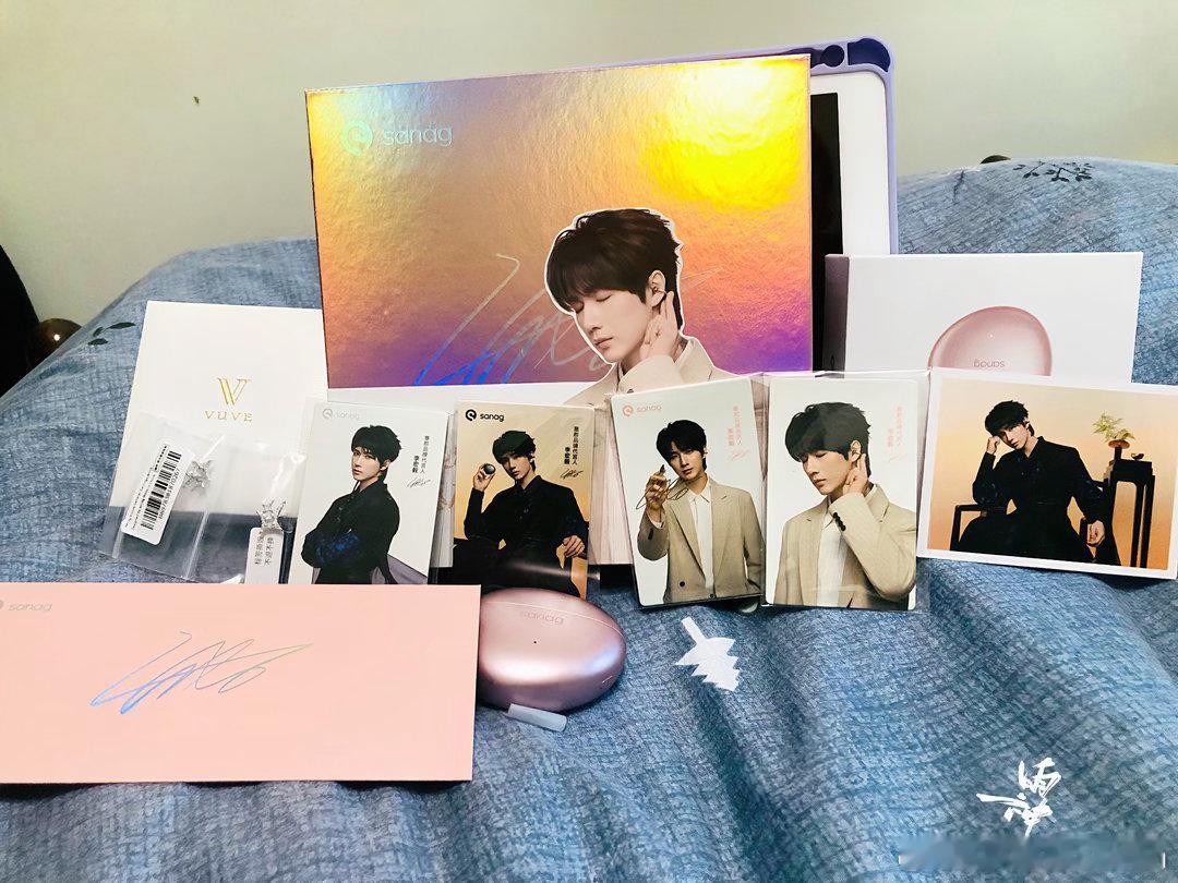 李宏毅李宏毅塞那品牌代言人 lhy 毅则日记 我的塞那耳机限定礼盒终于到我手里了