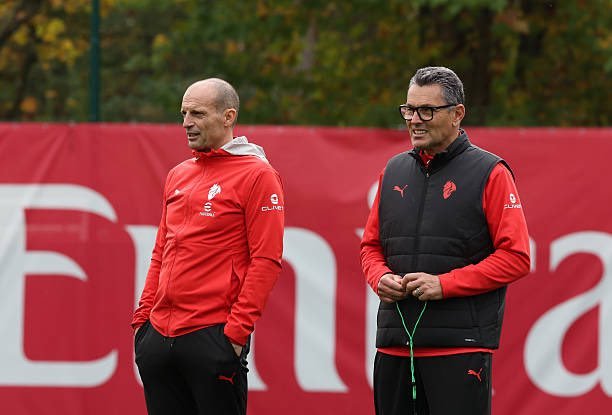 【Sky】 🔴⚫️ 今天尽管是休息日，但阿莱格里🇮🇹以及他的副手兰杜奇🇮