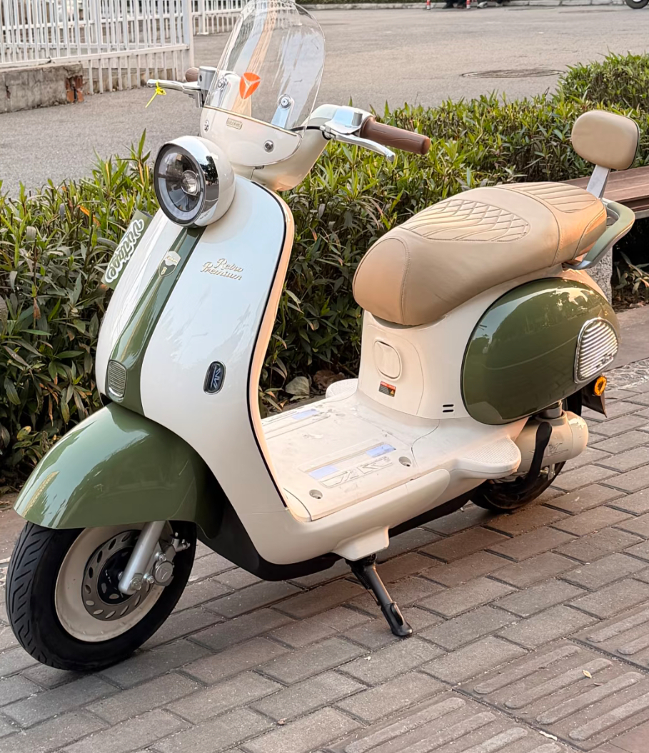 迪棣喊你上春晚骑雅迪马年旺  2025年，作为朝九晚五的上班族，我的通勤生活被雅