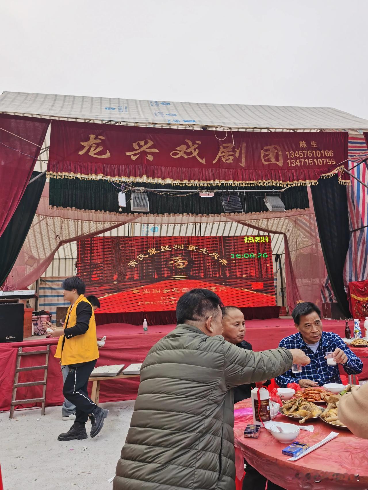 近几年很多家族都在建设宗祠，其实也是时代造就，很多宗祠和香火堂都是建于清朝末年，