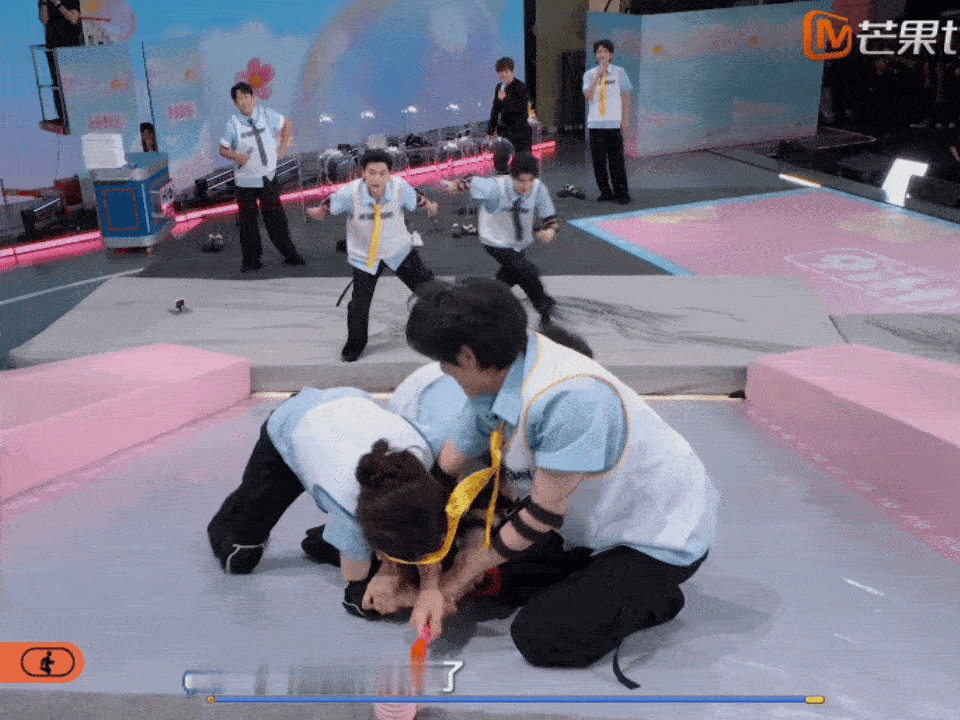 妈呀！莫离男二你可以上位！其实看剧里叶璃对墨经理是有感情的，白鹿演的叶璃对男主的