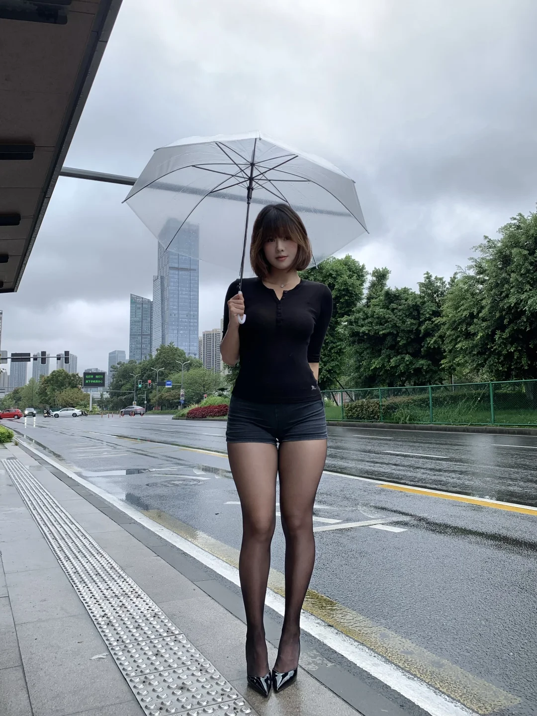 等雨停
