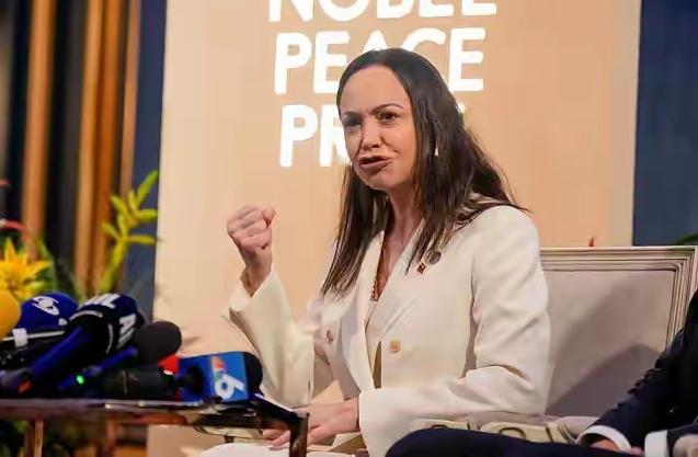 惊呆了！特朗普不支持马查多掌权，竟然是因为她接受了2025年诺贝尔和平奖！可是，