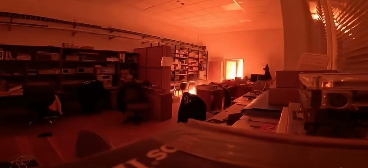 以色列设在捷克的武器研发中心被自称“地震派”(国际主义地下网络)烧毁。
3月20