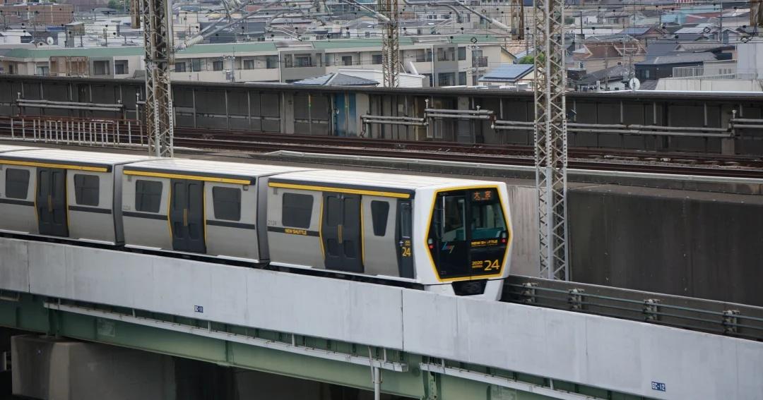 埼玉新都市交通2020系 黄色涂装
25/9月 鉄道博物館駅
胶轮 大宮 埼玉 