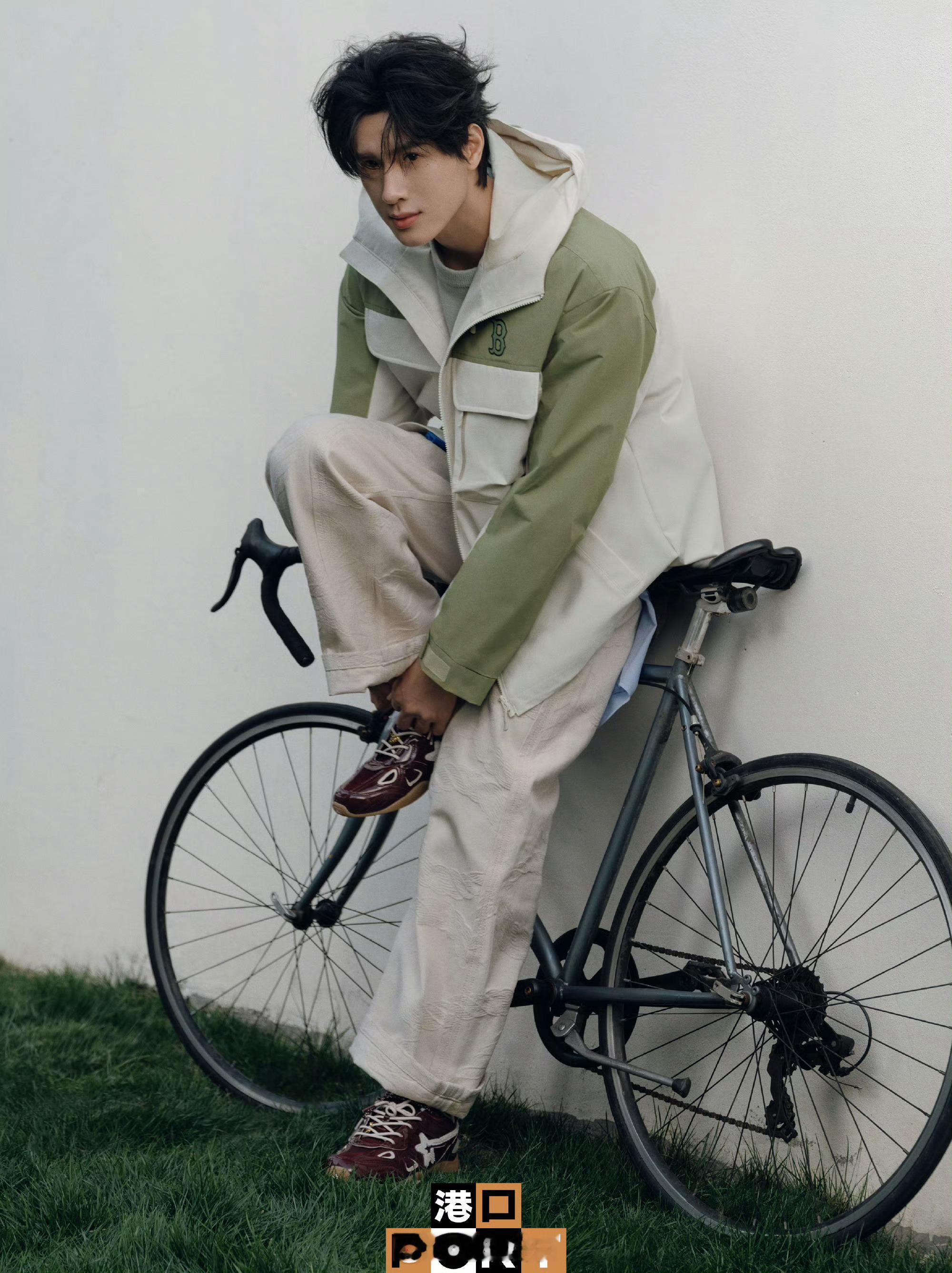 展轩PORT封面style大片 展轩新鲜封面大片：石头花开的季节！时尚表现力绝绝